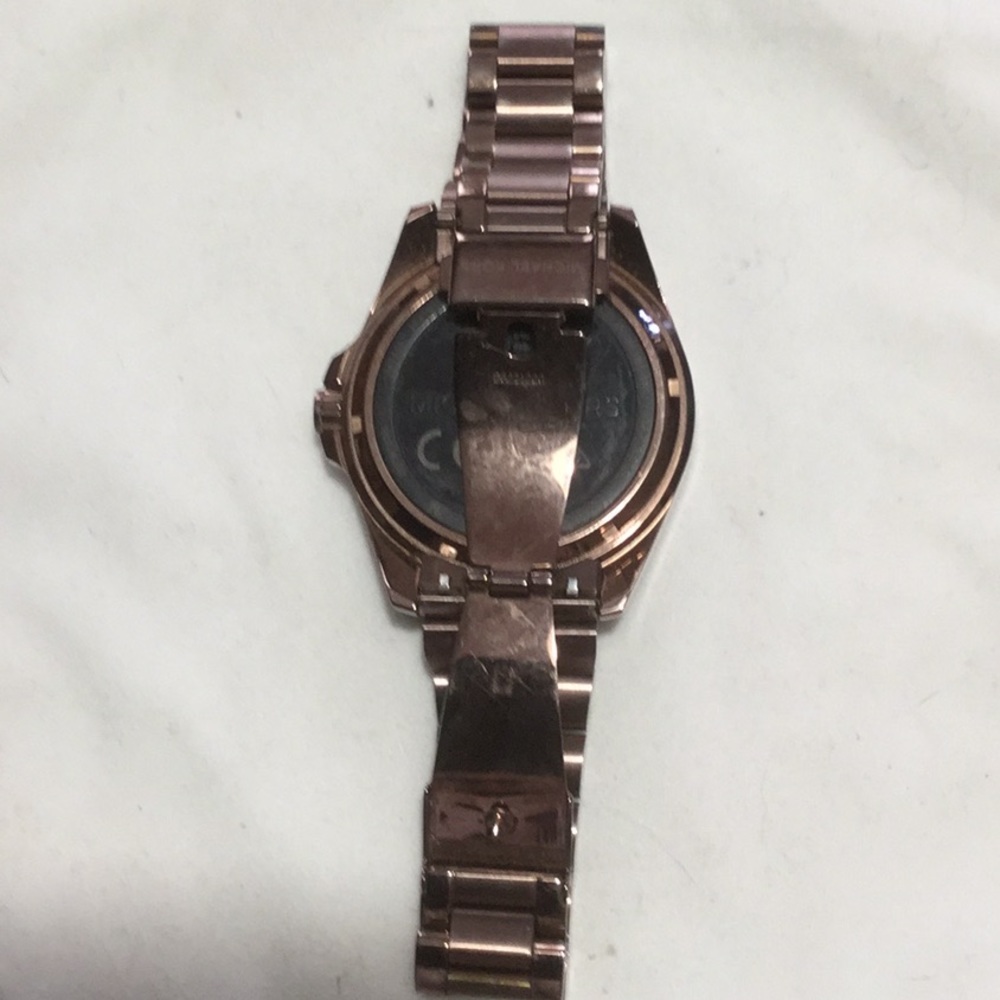 Michael Kors - Sable - Access Bradshaw Smartwatch - Picture 4 of 7